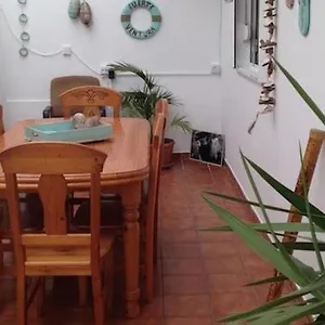 Kaktus House Hostal Corralejo